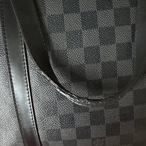 Authentic Louis Vuitton Damier Graphite Tadao 2 Way Tote. - Picture 3 of 16